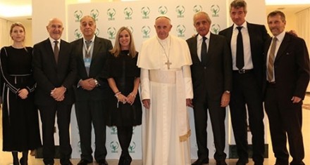 Barbara Berlusconi dal Papa per promuovere il derby per la pace
